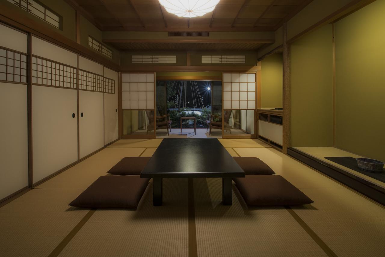 料亭旅館 山乃尾 金沢市 エクステリア 写真